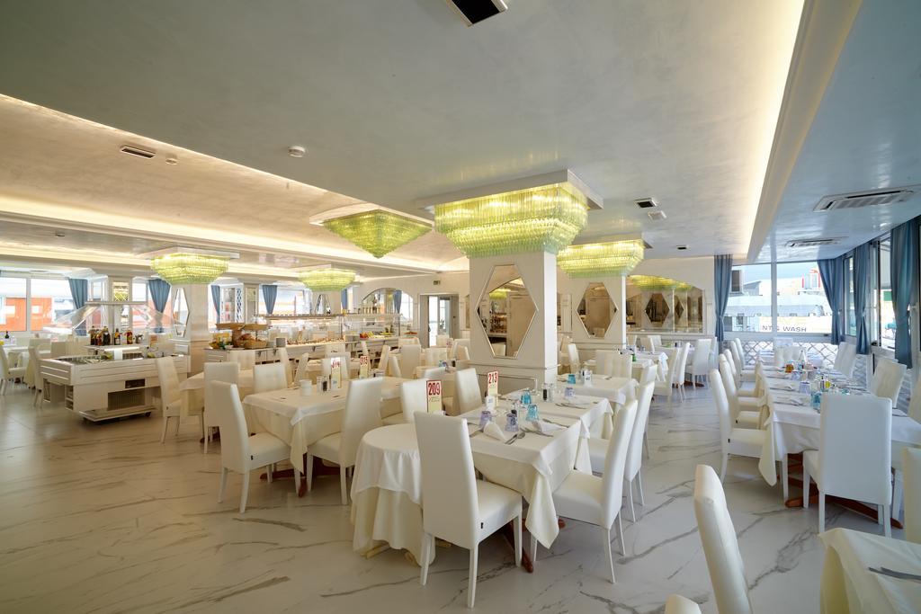 קאורלה Hotel Helen מראה חיצוני תמונה