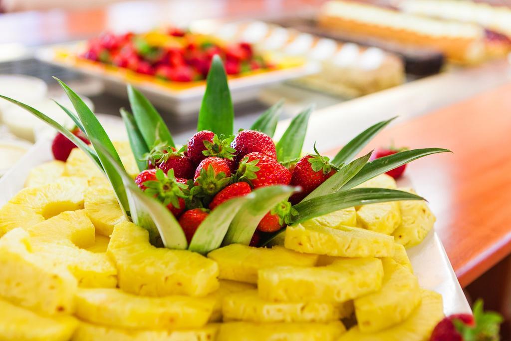 קאורלה Hotel Helen מראה חיצוני תמונה
